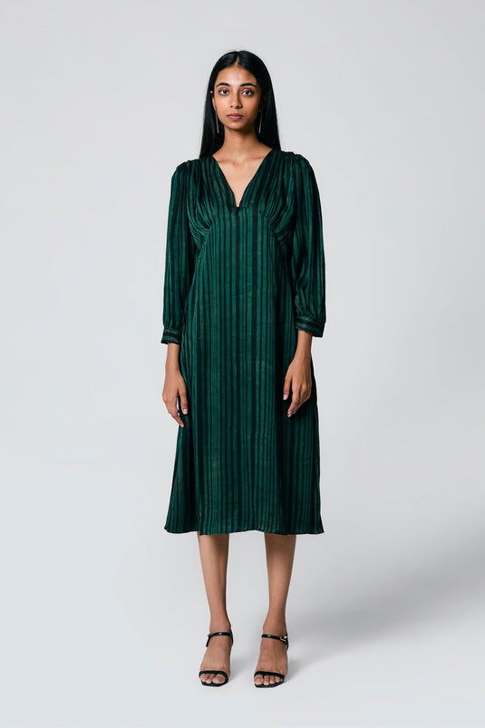 V neck dress