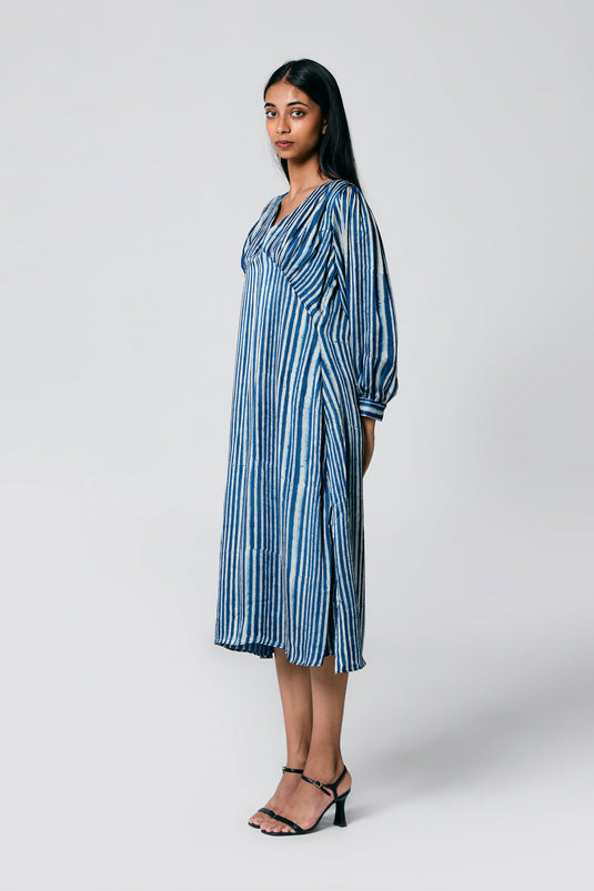 V neck dress