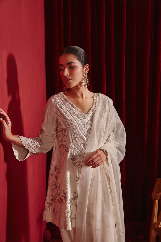 KAVYA - IVORY