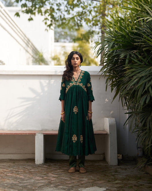 Rani Zardozi Kali Kurta set