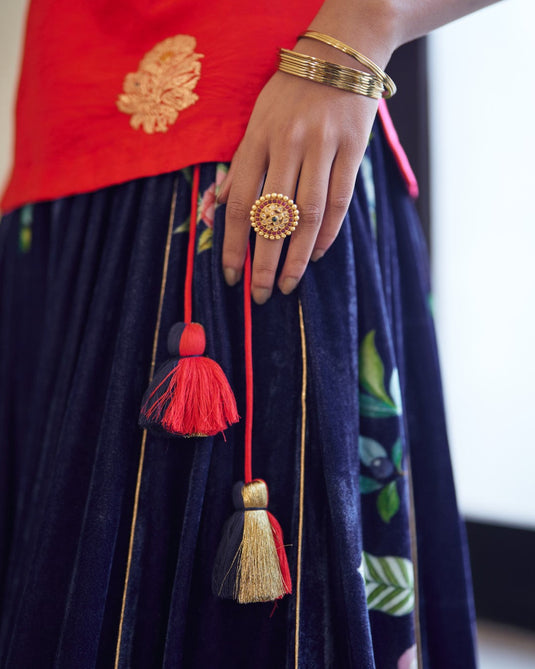 Laal Syahi Makhmal Lehenga set