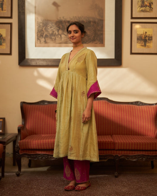 Pista Jamuni Rani Kurta set