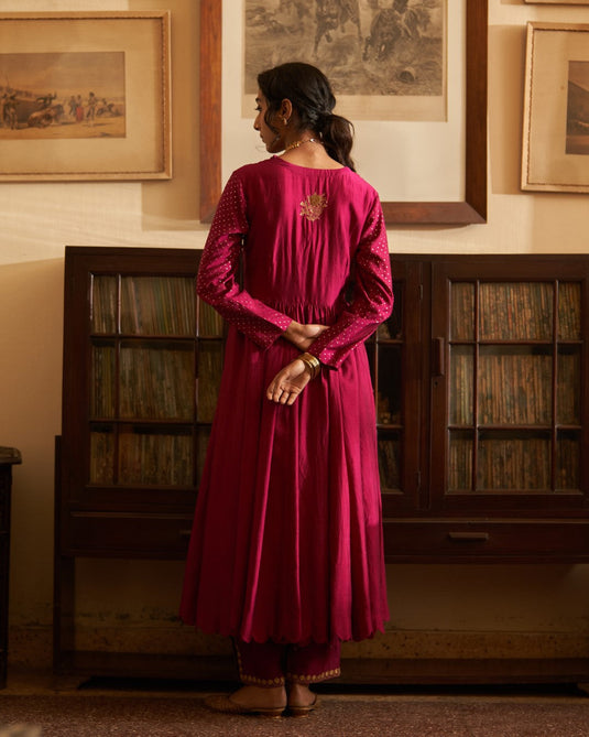 Sunari dhaari Kurta set