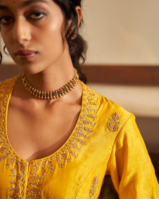 Sunahri dhoop Kali Kurta set