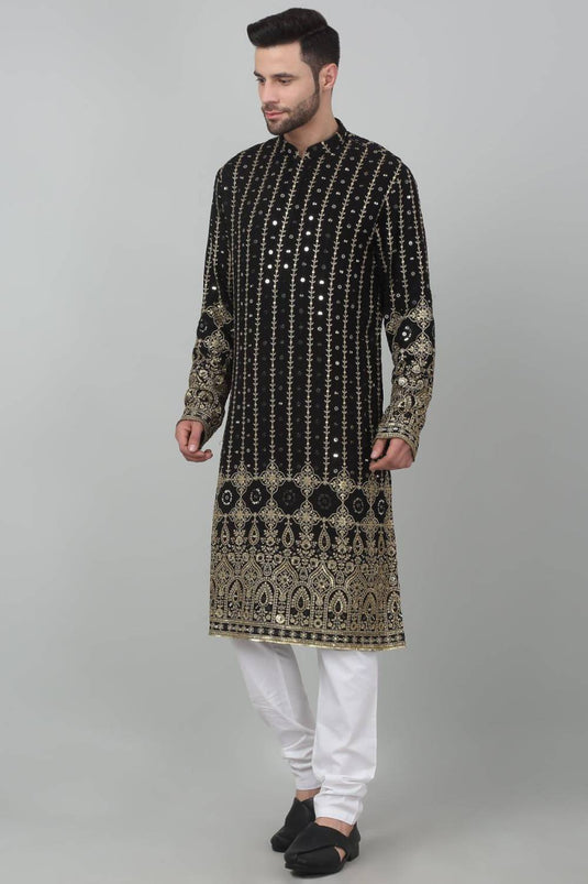 Jahanuma Mughal Embroidered Kurta Set