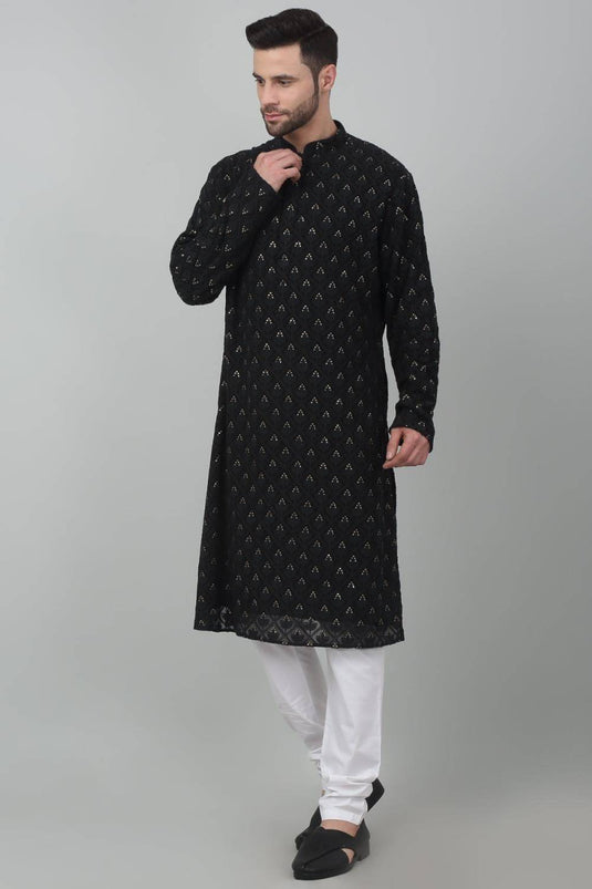Jahaan Thread Embroidered Kurta Set