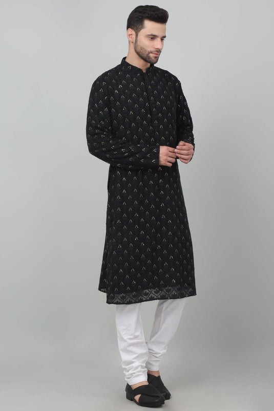 Jahaan Thread Embroidered Kurta Set