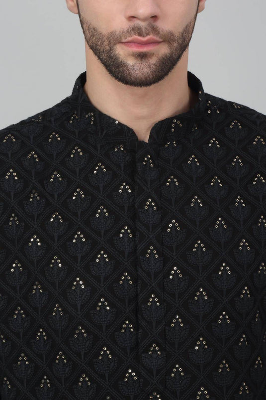 Jahaan Thread Embroidered Kurta Set
