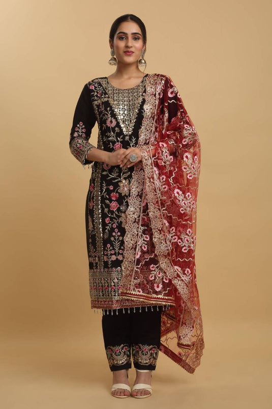 Floral Embroidered Work Kurta Set