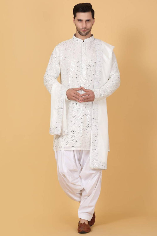 Jahaan Mirror Embroidery Work Kurta Set - White