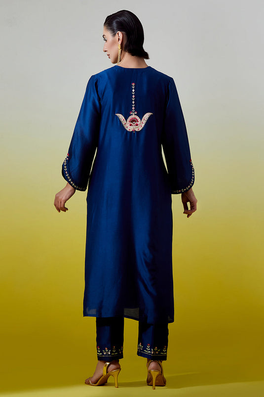 Blue Notched neck kurta with pant