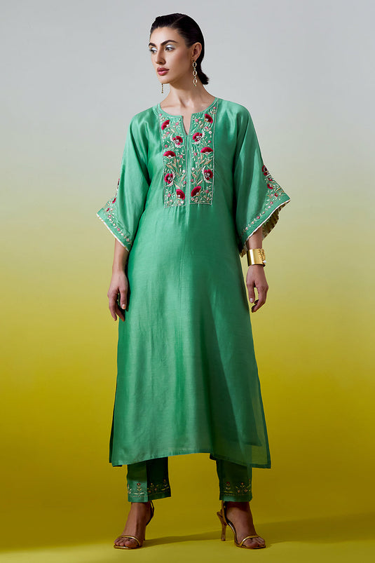 Green Kaftan styke kurta with pant