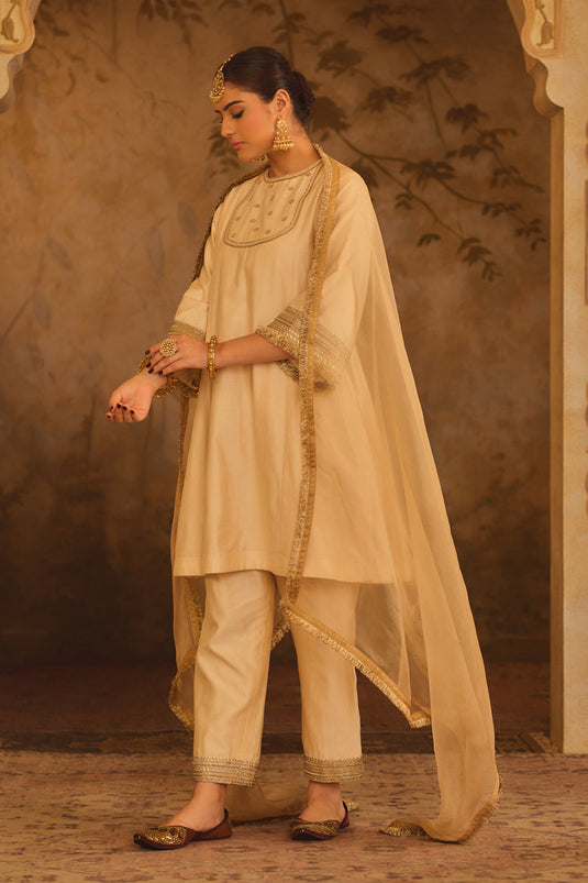 Gulbano Cream Zero-Neck A-Line Kurta Set