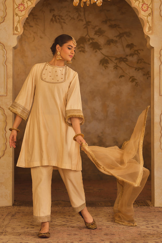 Gulbano Cream Zero-Neck A-Line Kurta Set