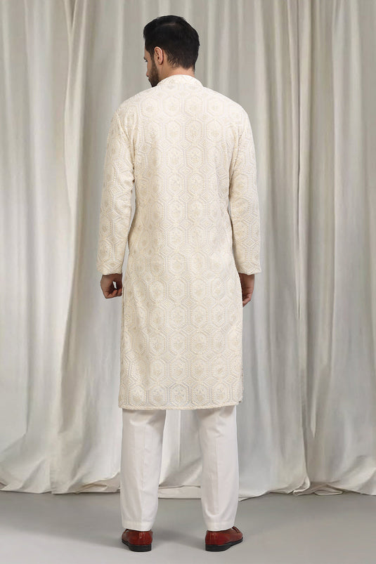 Jashne- Khaas Embroidered Kurta With Back Elastic Pants