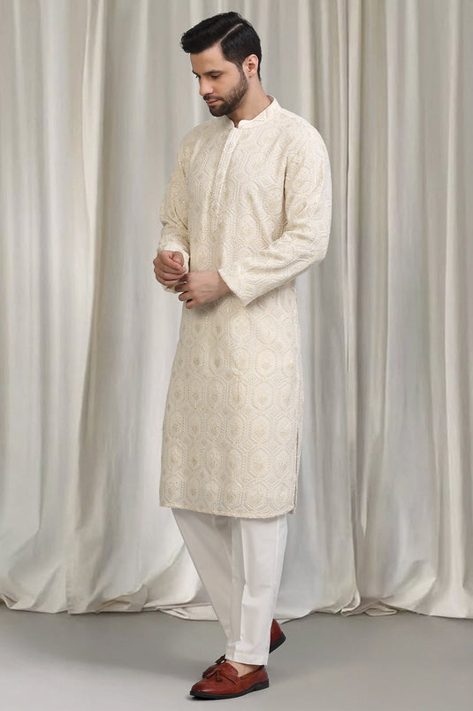 Jashne- Khaas Embroidered Kurta With Back Elastic Pants