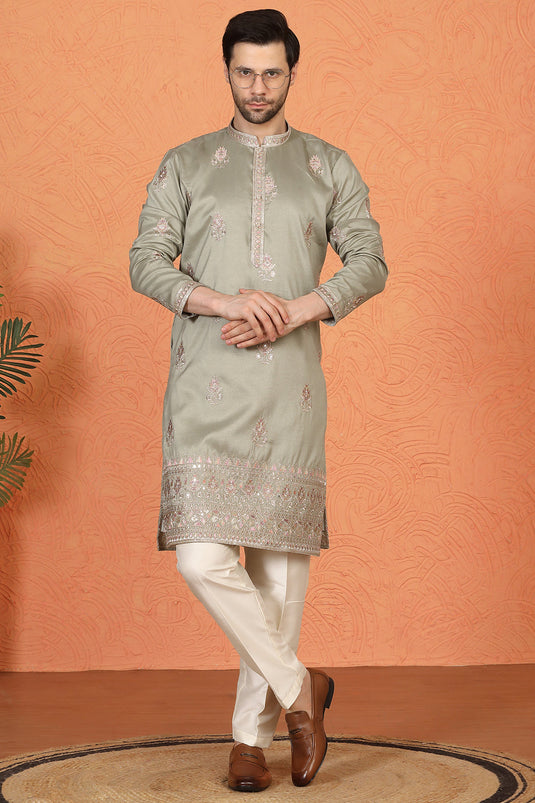 Maharaj Embroidered Kurta with Back Elastic Pants