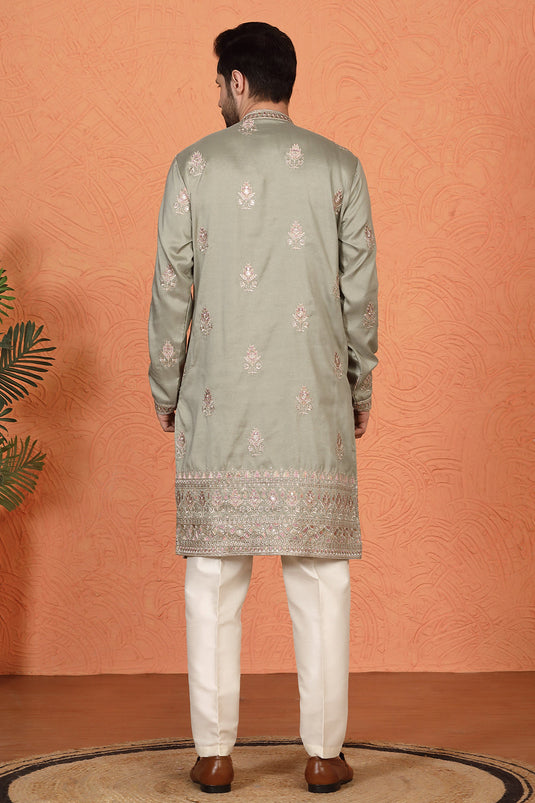 Maharaj Embroidered Kurta with Back Elastic Pants