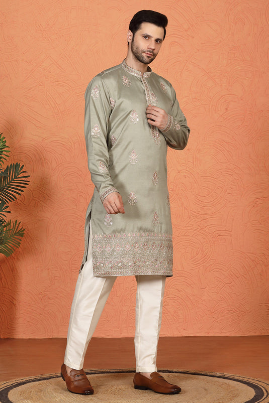Maharaj Embroidered Kurta with Back Elastic Pants