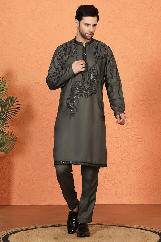 Mehfil-E-Khaas Embroidered Kurta Set with Back Elastic Pants