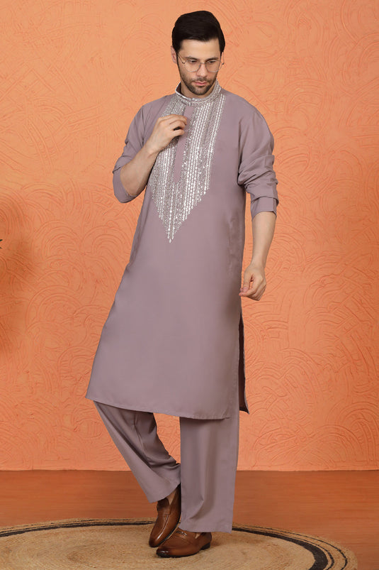 Nawaaz Embroidered Kurta with Loose Fit Parallel Matching Pants