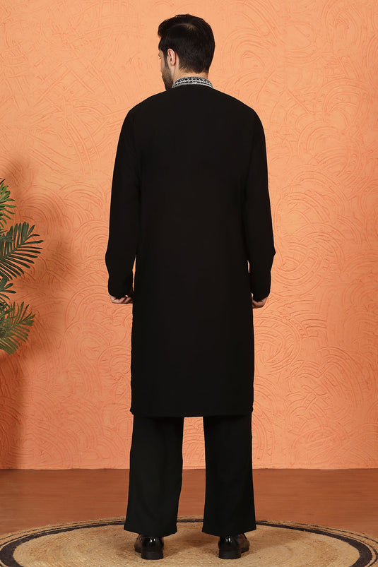Nawaaz Embroidered Kurta with Loose Fit Parallel Matching Pants