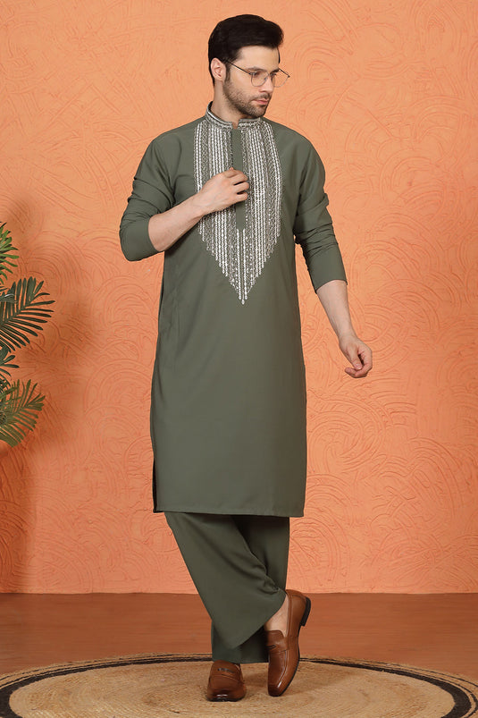 Nawaaz Embroidered Kurta with Loose Fit Parallel Matching Pants