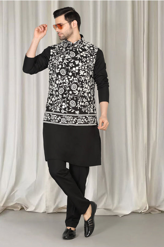 Phool Bahaar Embroidered Bandi With Kurta And Back Elastic Pants
