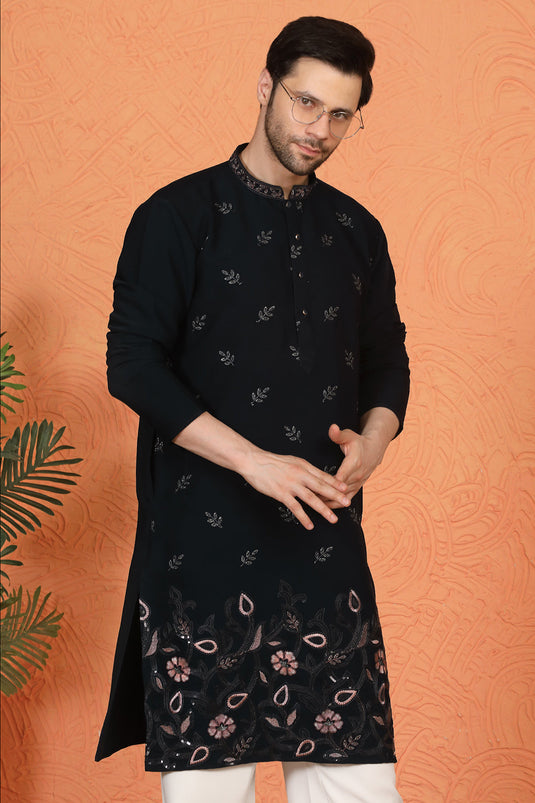 Phool Buta Patti Embroidered Kurta with Loose Fit Parallel Matching Pants