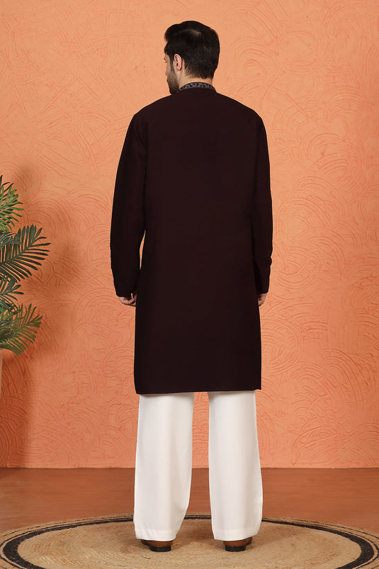 Phool Buta Patti Embroidered Kurta with Loose Fit Parallel Matching Pants