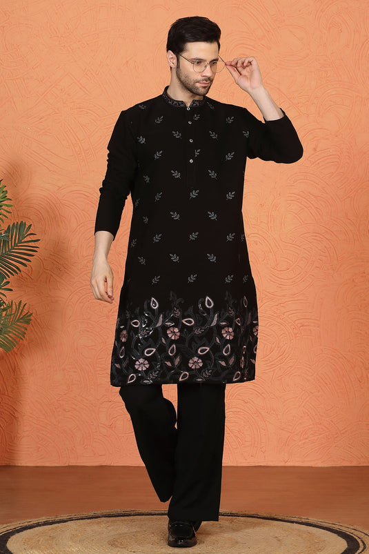 Phool Buta Patti Embroidered Kurta with Loose Fit Parallel Matching Pants
