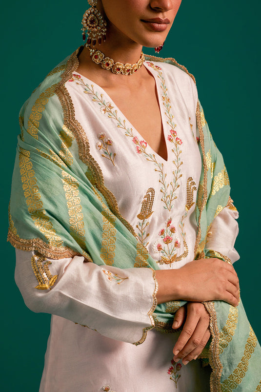 Pink V neck hand embroidered silk chanderi kurta set with green chanderi dupatta