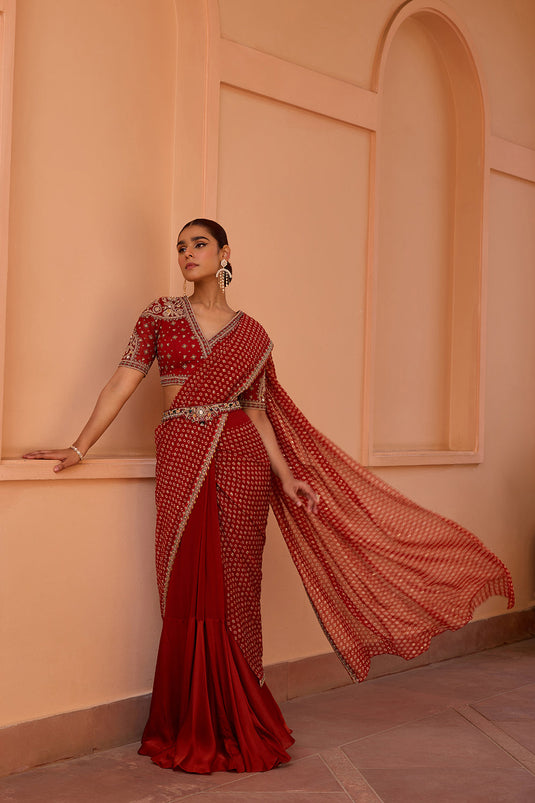 Red bandhani pre drape saree set with detachable pallu and belt