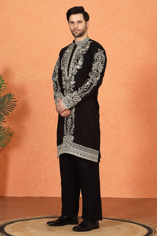 Royal Black Kashmiri Embroidered Kurta with Loose Fit Parallel Matching Pants