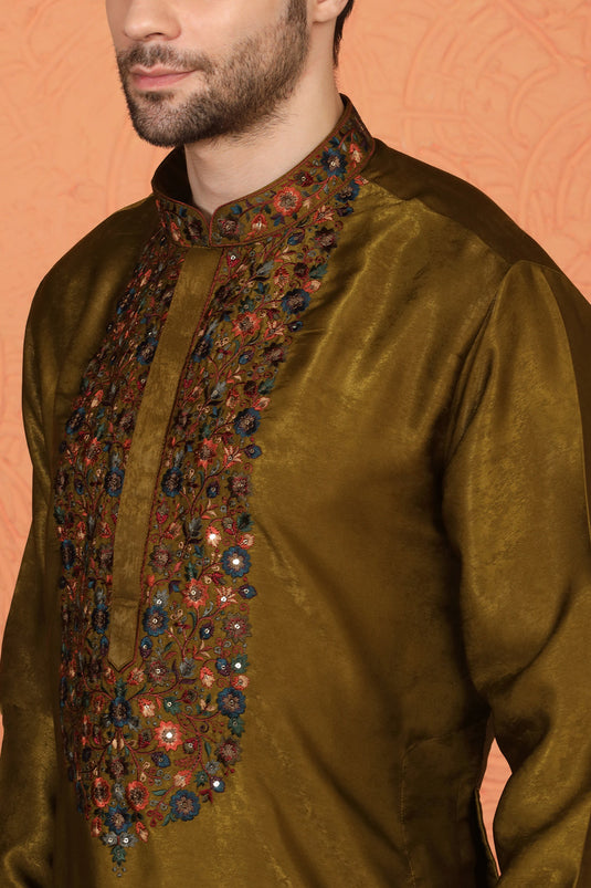 Swarna Utsav All Over Embroidered Kurta with Back Elastic Pants