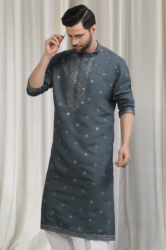 Tyohaar Mirror Embroidered Detail Kurta Set With Dupatta And Pants