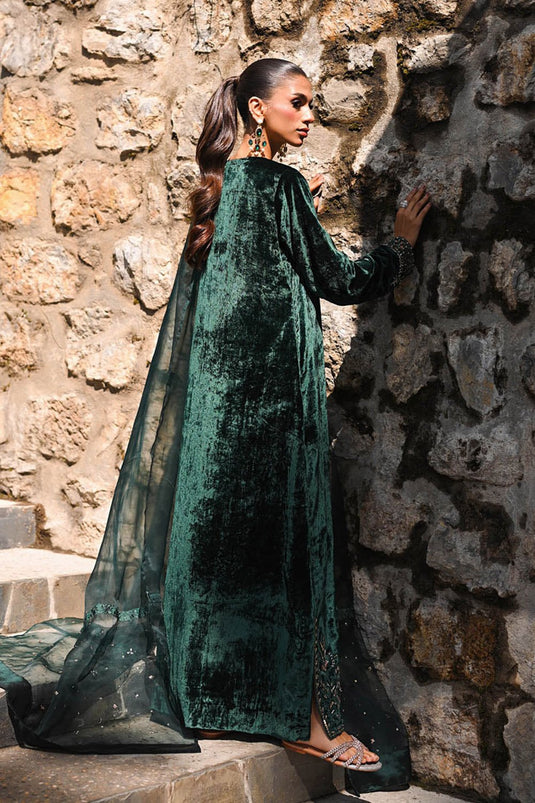 Velora Bottle Green Velvet Suit Set