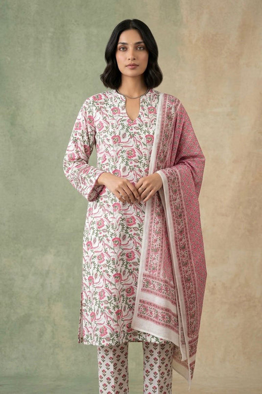 White allover block printed kurta along with contrast dupatta