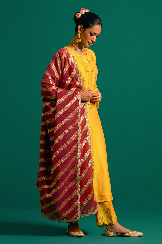 Yellow hand embroidered silk chanderi kurta set with wine chanderi dupatta