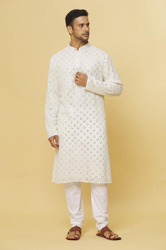 Mirror Embroidered Kurta & Pyjama Set