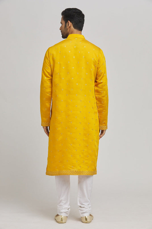 Riwaaz Embroidered Kurta Set