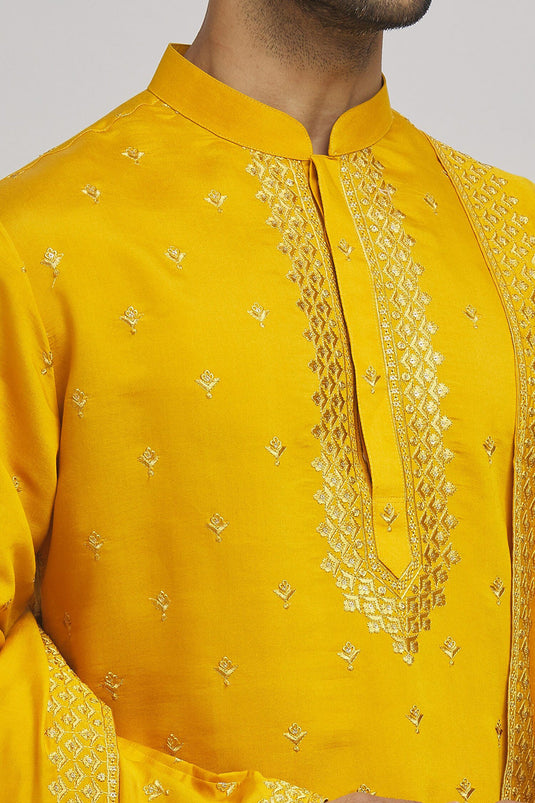 Riwaaz Embroidered Kurta Set
