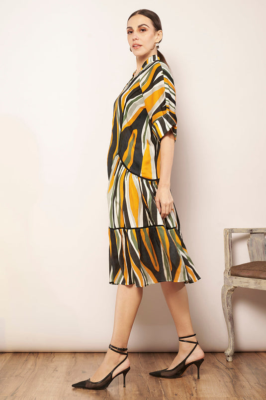 Ivory/Black Printed Midi Dress