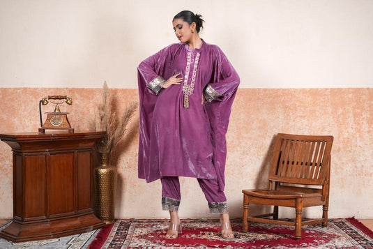 Makhmal Kaftan Set with Mirror details