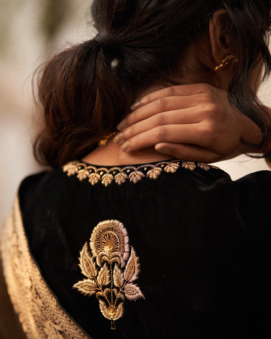 Surma Rani  phool  blouse