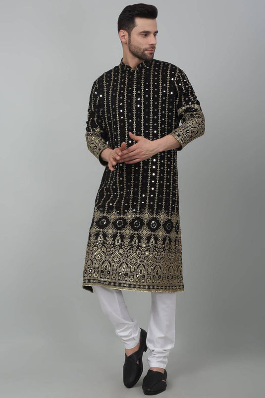 Jahanuma Mughal Embroidered Kurta Set