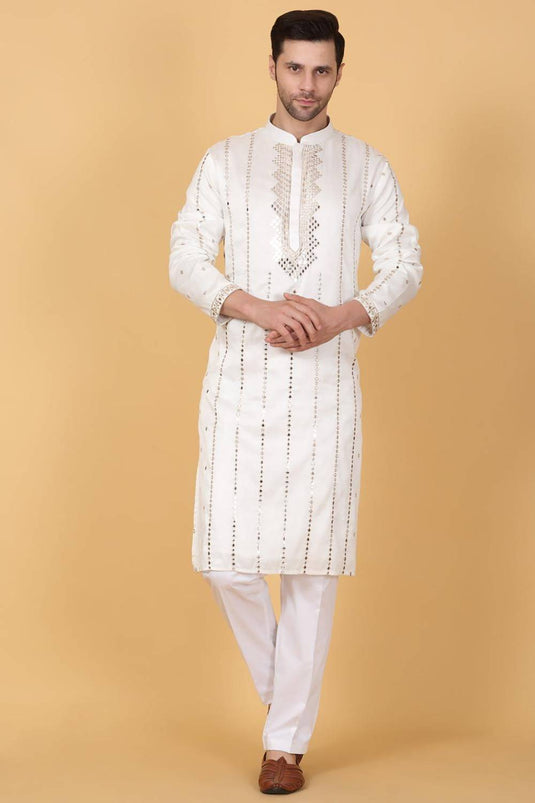 Zari Mirror Embroidered Kurta Set