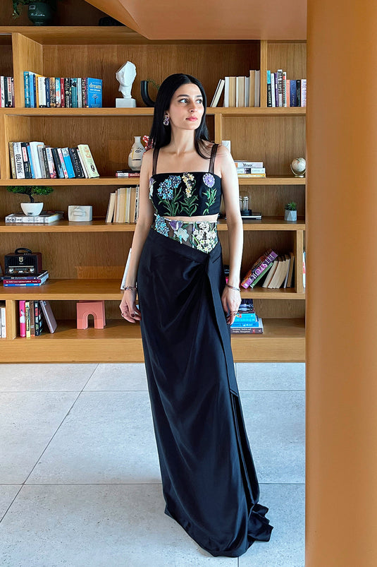 Alishay Adnan in Mykonos- Corseted Belt Drape Set