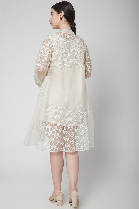 Thread Embroidered White Cape Jacket - Auraya Fashion -  - #tag1# - #tag2# - #tag3# - #tag3#