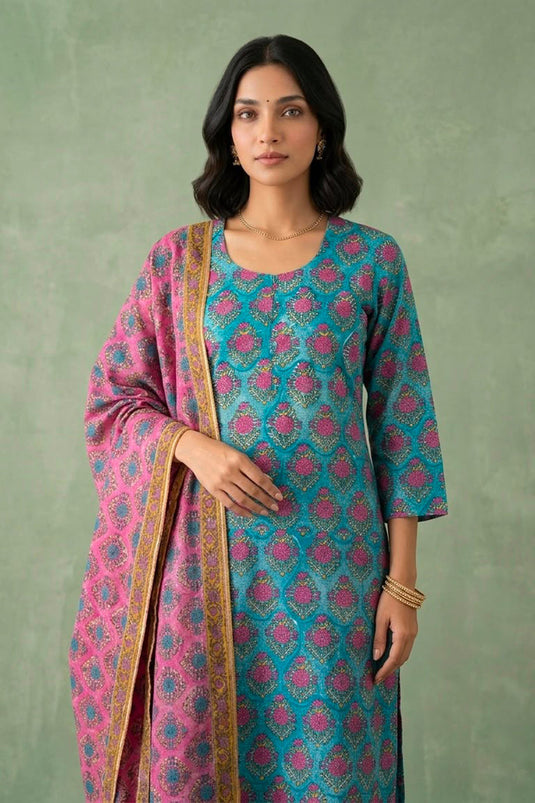 Blue allover geometric kurta pant along with contrasting dupatta